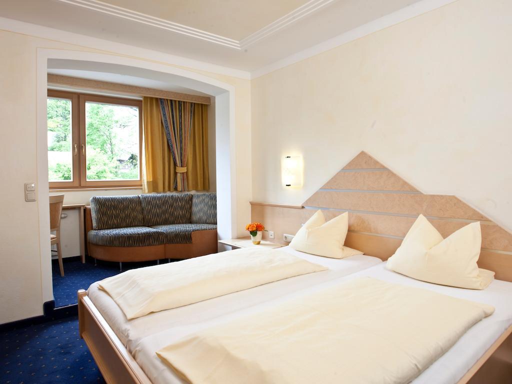 Erlebnishotel Kitzbühler Horn Oberndorf in Tirol Zimmer foto