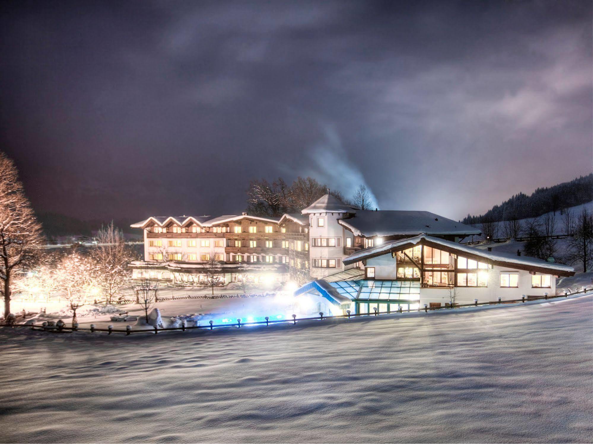Erlebnishotel Kitzbühler Horn Oberndorf in Tirol Exterior foto