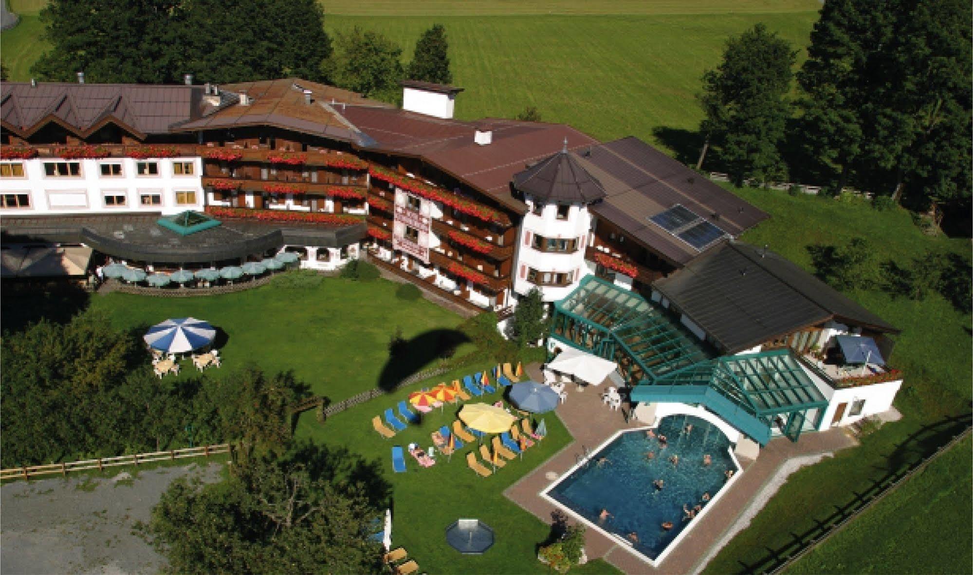 Erlebnishotel Kitzbühler Horn Oberndorf in Tirol Exterior foto